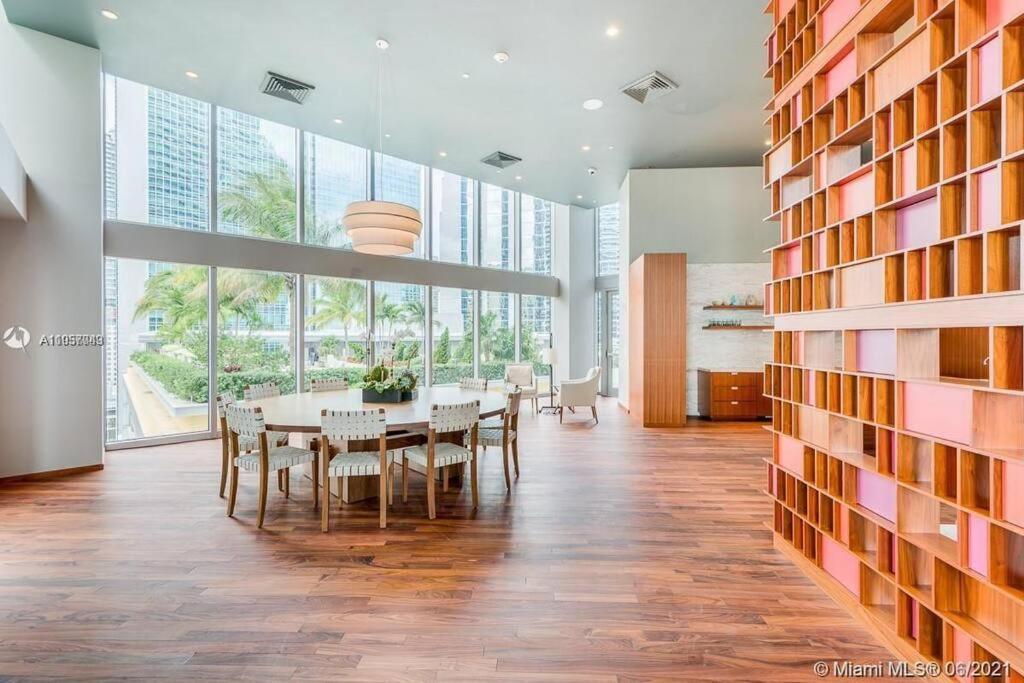 Lovely Upscale Condo Gorgeous View 2Bd 2Bath In Brickell Miami Extérieur photo